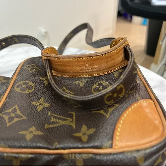Vintage Louis Vuitton | Amazon PM Monogram Crossbody Bag - Picture 8 of 11